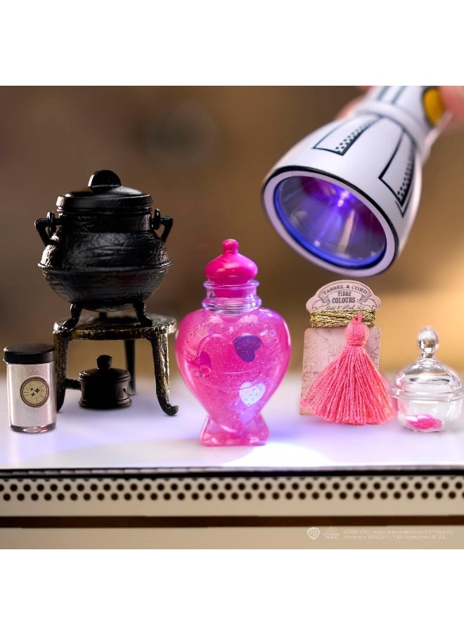 MGA MGA's Miniverse Make It Mini Harry Potter Potions Mini Set (8 Pieces, Assorted)  - Image 3