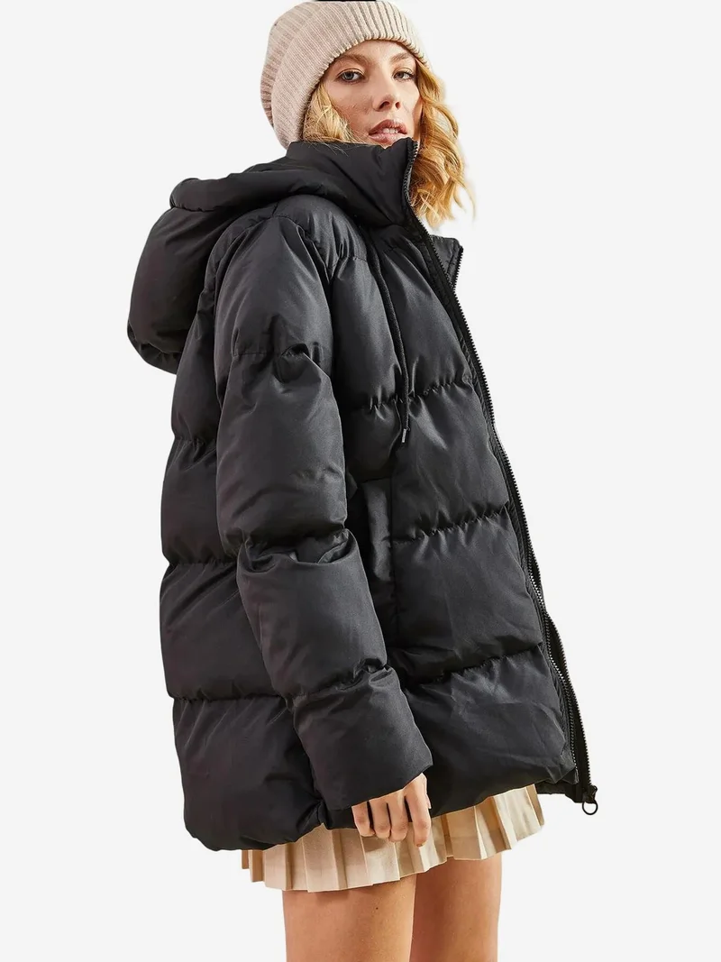 بيانكو لوتشي معطف منتفخ مبطن بالزغب بغطاء رأس من لوكسي