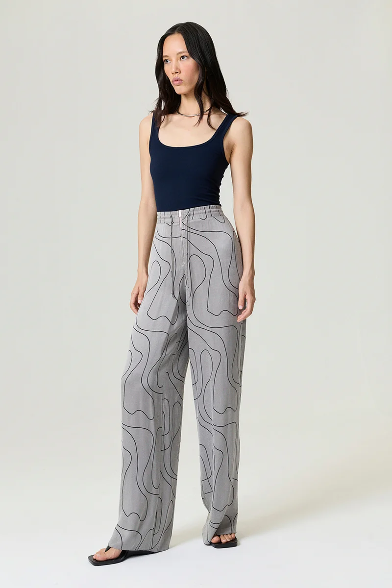 نوكتورن بنطلون واسع بقصة واسعة