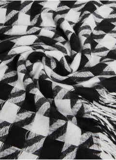 Styli Houndstooth Pattern Scarf  - Image 3