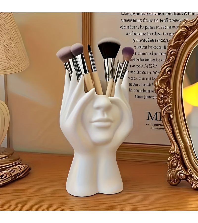 حامل فرش بشكل بشري إبداعي باللون الأبيض العاجي لتخزين المكياج على المكتب - Image 1