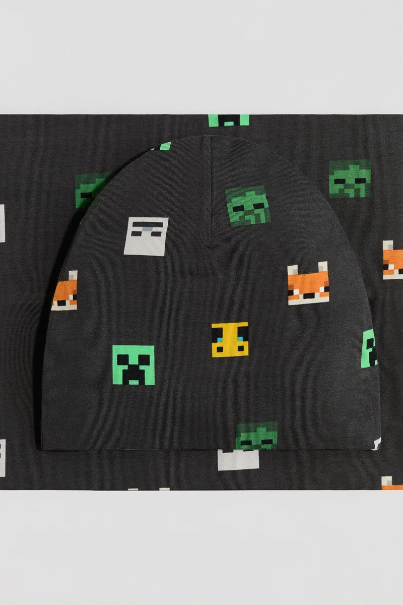 H&M 2-piece beanie and tube scarf set