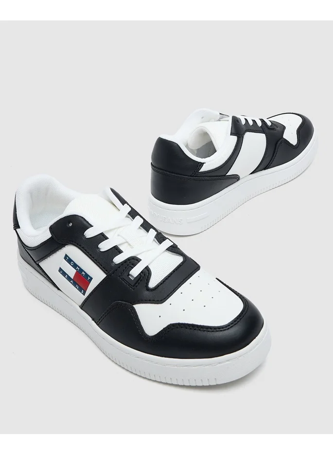 TOMMY JEANS Logo Detail Lace Up Low Top Sneakers