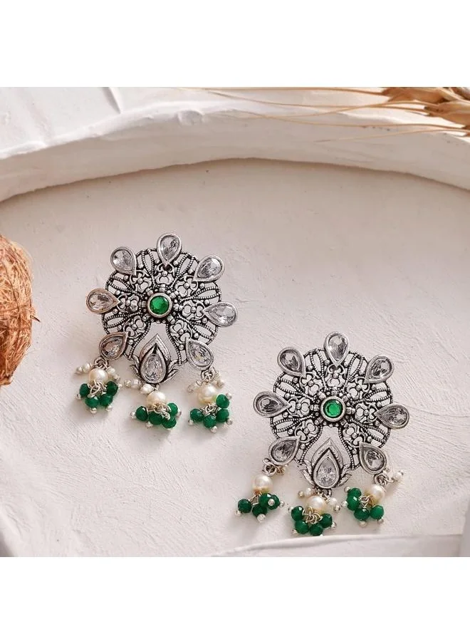 فويلا Abharan Teardrop Cut White Stones and Pearls Stud Earrings