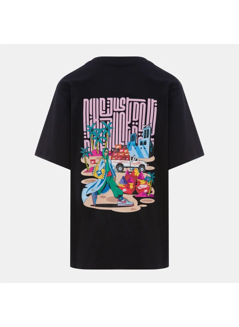 Nike Women's Sportswear Essential T-Shirt
