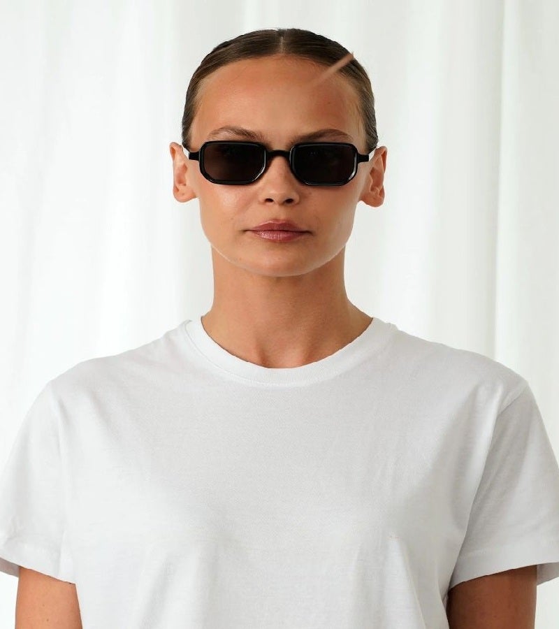  اكسبليست باوتس نظارات شمسية أنيقة بيللي للجنسين أسود رمادي - Image 4