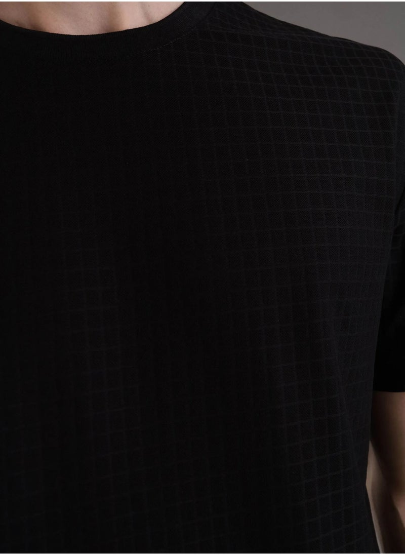 CALVIN KLEIN Logo Detailed Crew Neck Short Sleeve T-Shirt  - Image 3