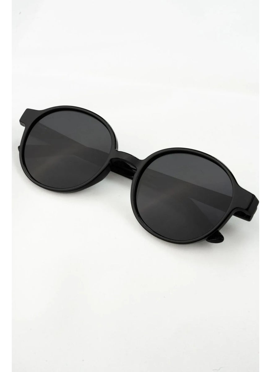 Focus On Polarized Children's Sunglasses | Black | 6-12 Years | Light Flexible  - Image 1