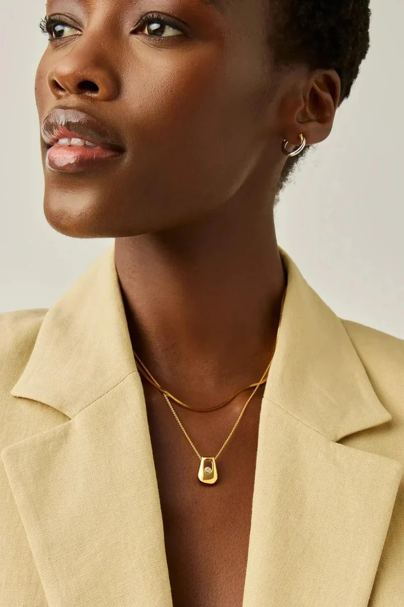 ميسوما Textured Pendant Chain Necklace