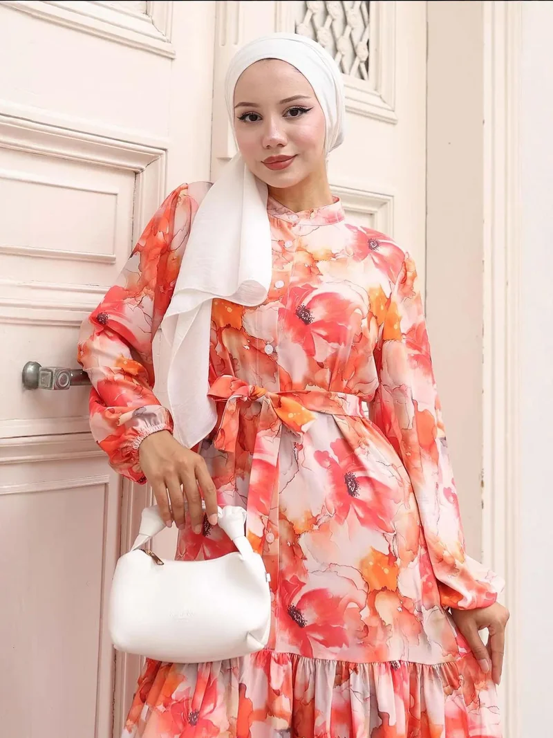 بيغ دارت فستان ماكسي بياقة مستديرة بأزرار ورباط خصر