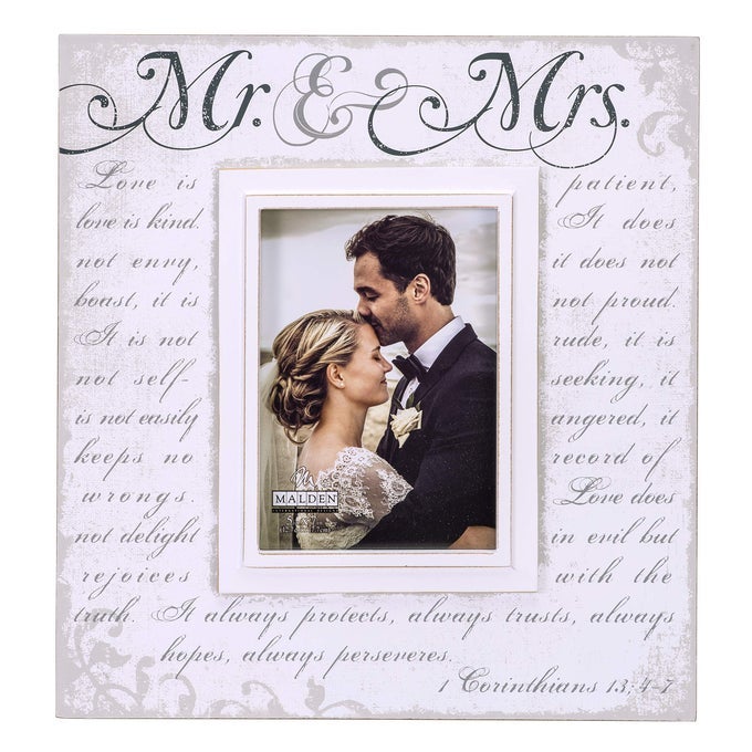 INTERNATIONAL DESIGNS SILKSCREENED CORINTHIANS VERSE MR MRS WOOD PICTURE FRAME 5X7 OFF WHITE
