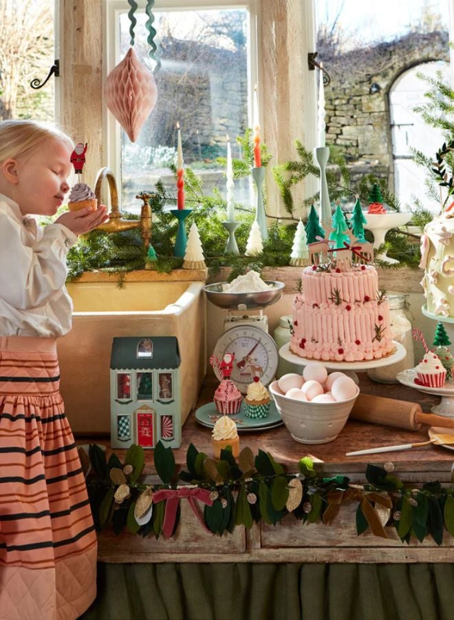 Meri Meri Festive House Cupcake Kit - Image 1