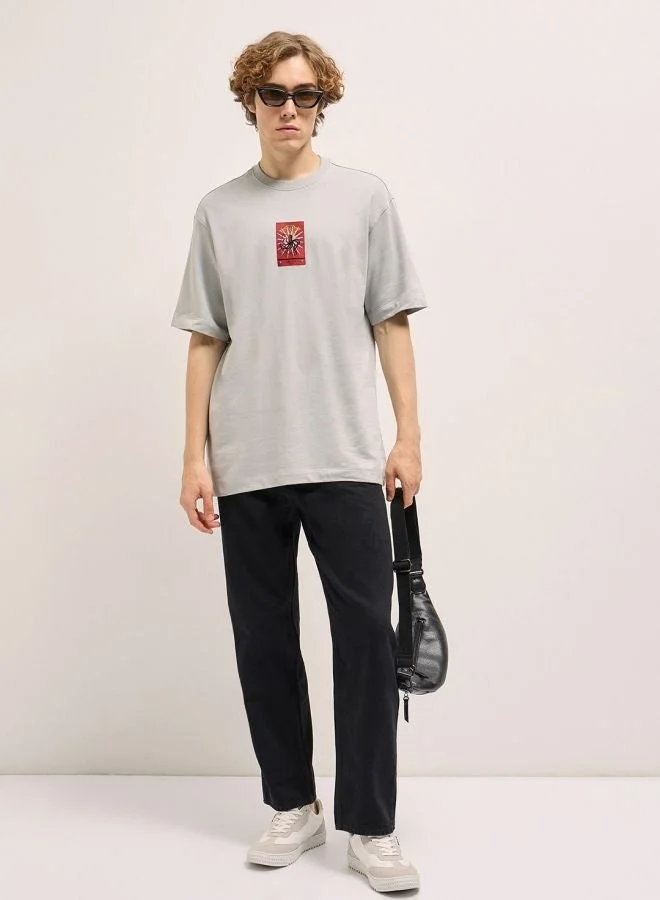 THE BEAR HOUSE  Men's Grey Oversize Bold Graphic abstract Print Crew Neck T-shirt Perfect For Casual Wear, Gym, Travel, Or Layering Stylish And Versatile Essential For Every Wardrobe for Men | Best Price UAE