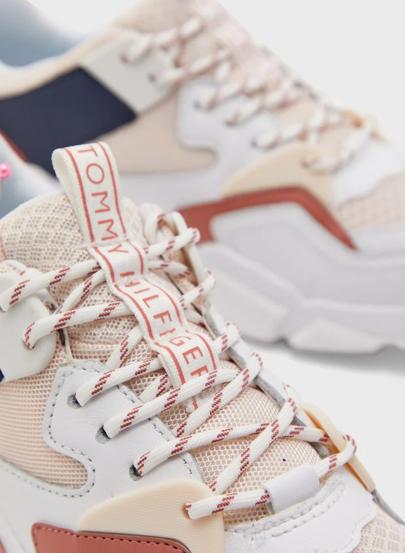 TOMMY HILFIGER Chunky Lifestyle Sneaker - GNQ