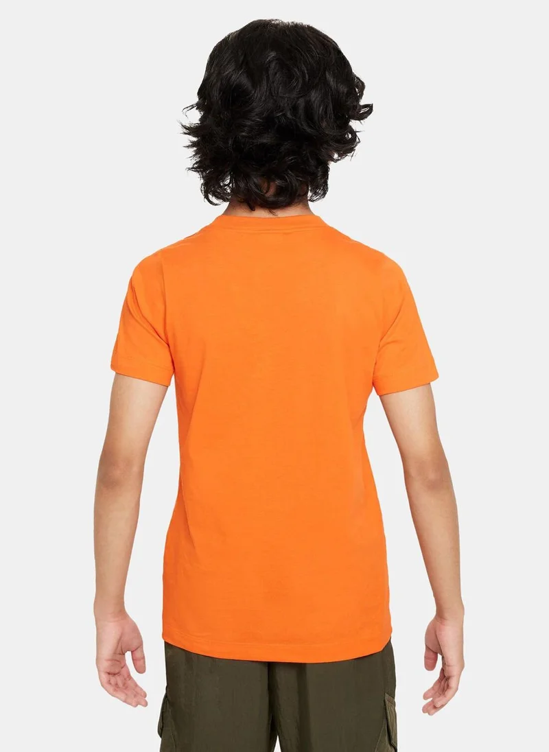 نايكي Kids' Sportswear Graphic T-Shirt (Older Kids)