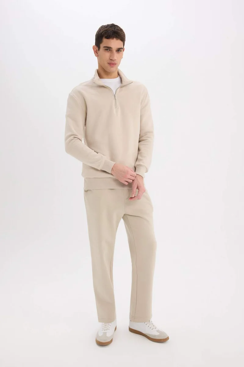 ديفاكتو Regular Fit Pocketed Straight Leg Basic Sweatpants