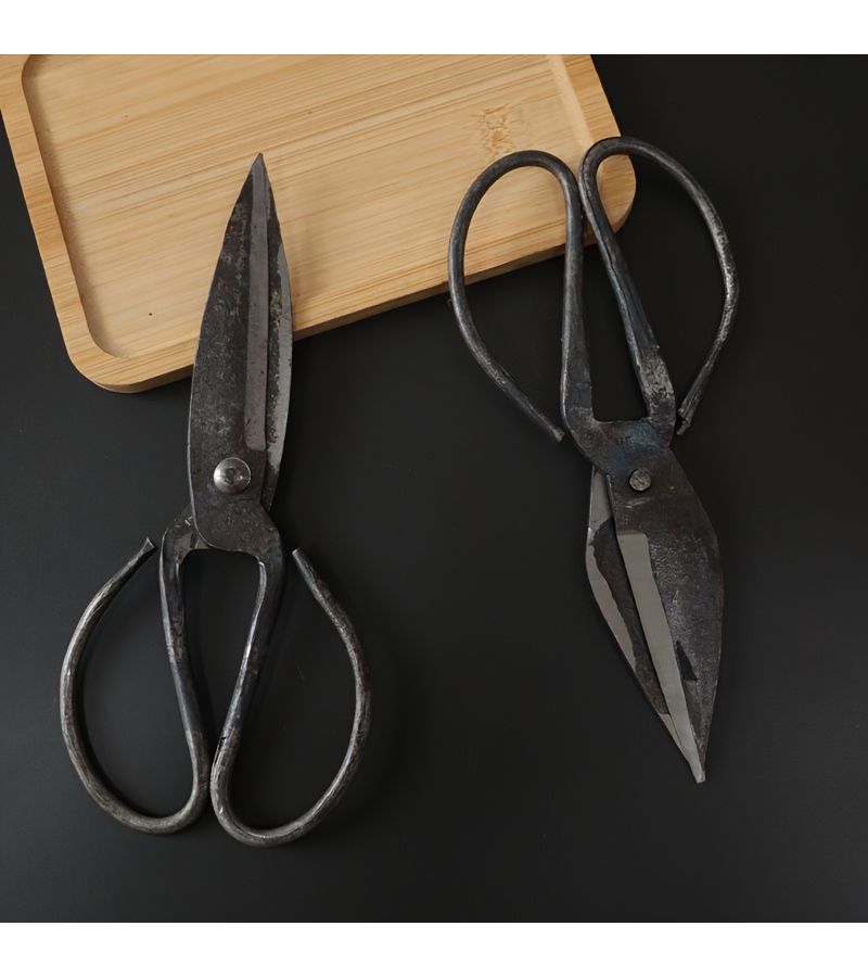Vintage Daha Large Head Shears Rust Free Scissors For Cutting Hard Materials And Noodles - Image 3