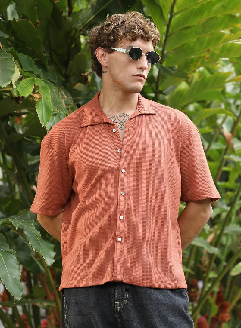 Campus Sutra Campus Sutra Men's Burnt Sienna Waffle-Knit Shirt For Casual Wear | Spread Collar | Short Regular Sleeves | Button Closure | Oversized Shirt Crafted With Comfort Fit For Everyday Wear