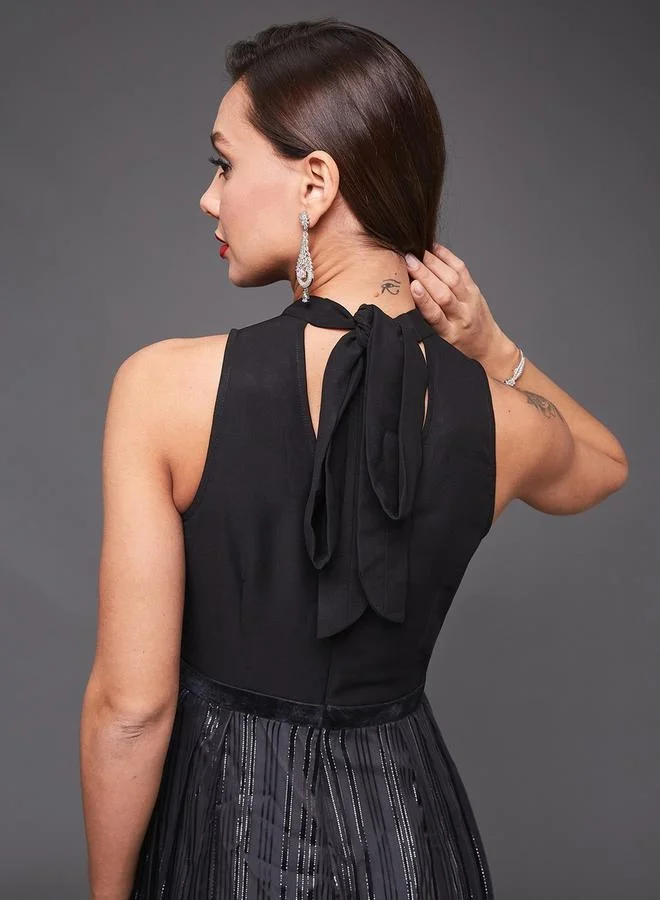 Styli Keyhole Neck Sleeveless Pleated Wide Leg Jumpsuit