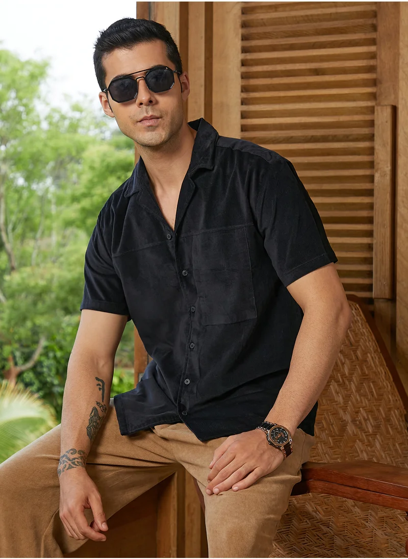 كامبوس سوترا Campus Sutra Men's Onyx Black Cuban Panelled Shirt For Casual Wear | Cuban Collar | Short Regular Sleeves | Button Closure | Shirt Crafted With Comfort Fit For Everyday Wear