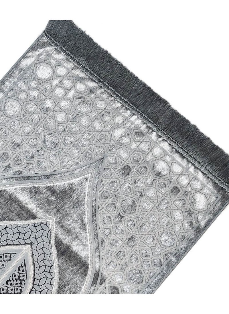 Museum Elegant Velvet Muslim Prayer Mat.High Quality Turkish Islamic Salah Rug.  - Image 3