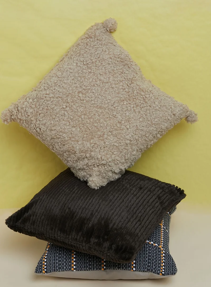 Noire Edit Cream Fleece Pom Pom Cushion With Insert 45X45Cm