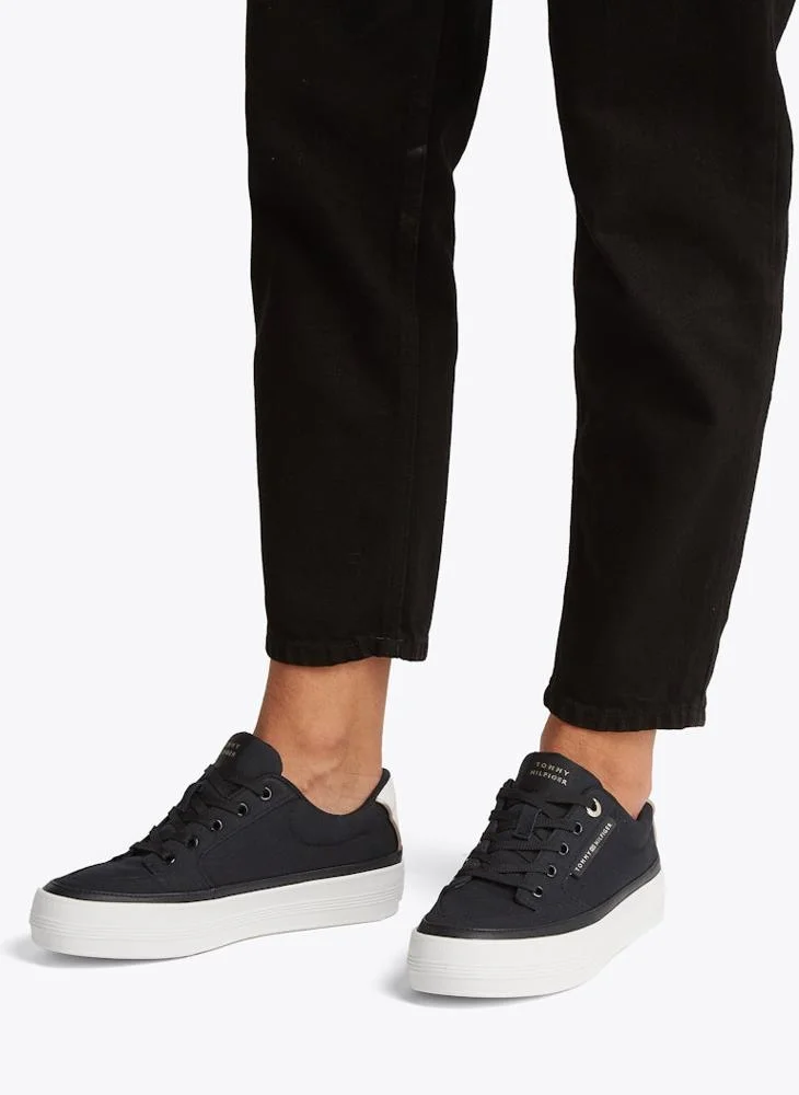 تومي هيلفيغر Logo Detail Lace Up Low Top Sneakers