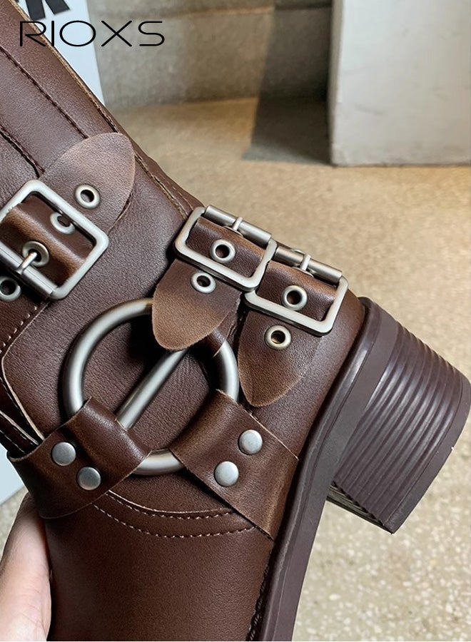 ريوكس أحذية نسائية طويلة حتى الركبة، أحذية عصرية بإبزيم ومقدمة مربعة، أحذية روكي نسائية طويلة حتى الركبة، أحذية راكبي الدراجات النارية بكعب سميك وساق عريضة، أحذية دراجات نارية بنية داكنة، أحذية فارس للنزهات/الحفلات الريفية - Image 3