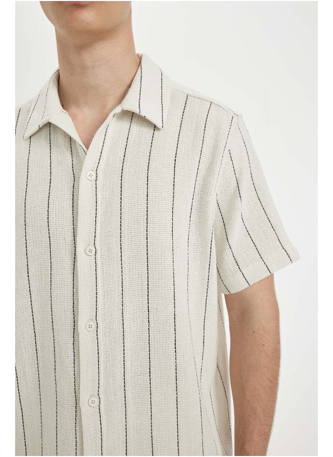 DeFacto - Man Regular Fit Woven Short Sleeve Shirt - Image 1