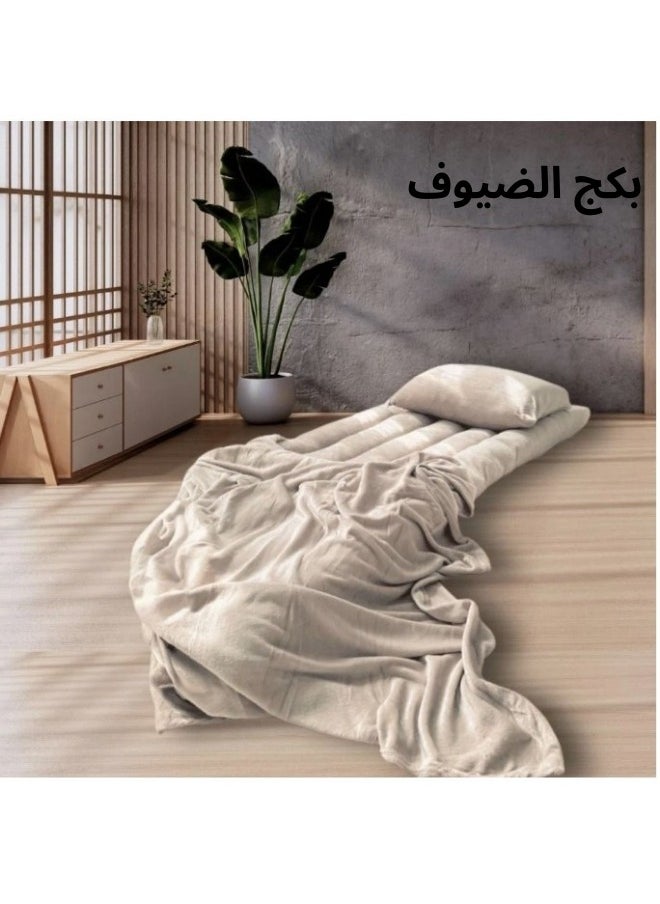 SMART HOME - 4 in 1 guest package consists of a mattress, a light blanket, a pillow and an elegant bag. A soft velvet package made of high-quality materials, a single-person natural cotton mattress measuring 180*90*15cm. - Image 1