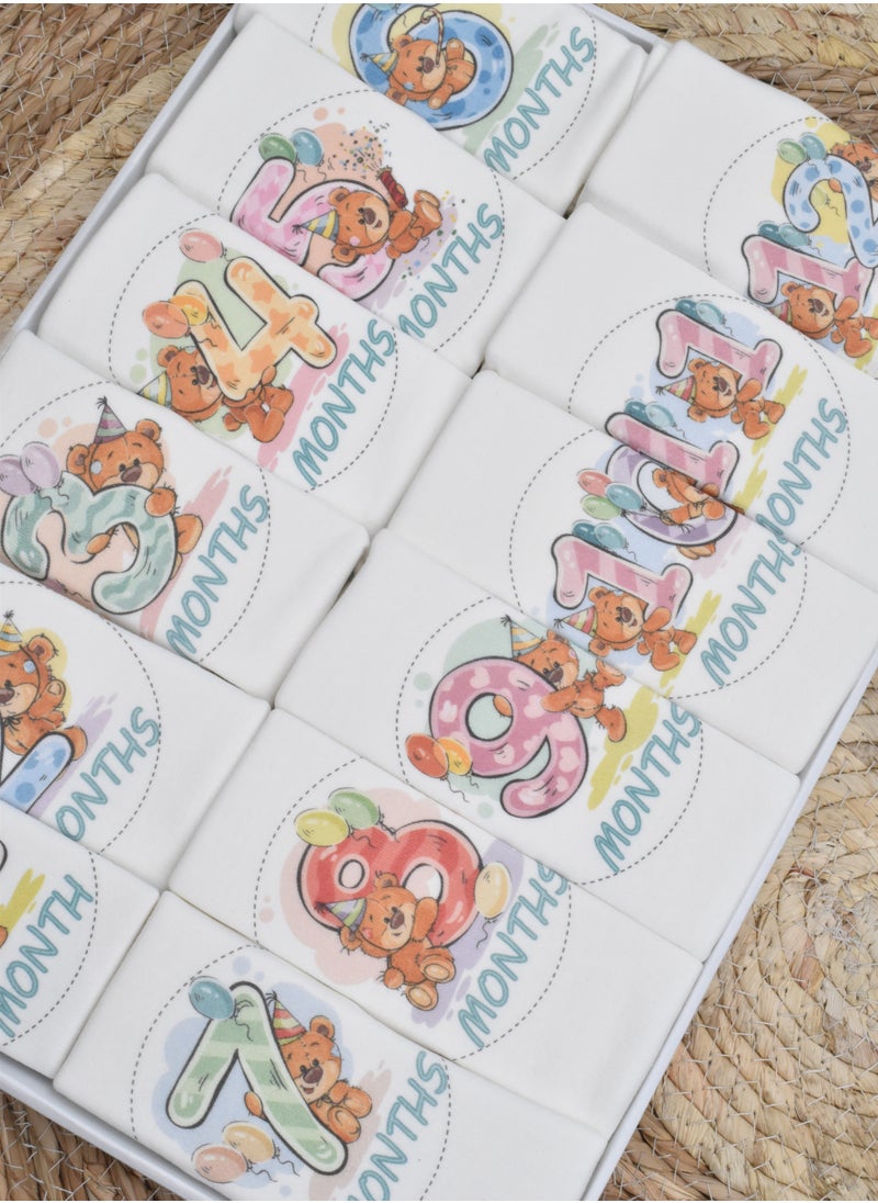FUN MOMENT - A Set of 12 Barbitose for Newborns Decorated with the Names of the Months - Image 1