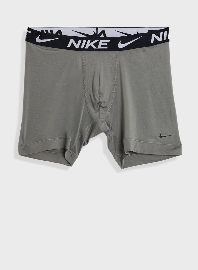 Nike Dri-Fit Essential Micro Socks  - Image 2