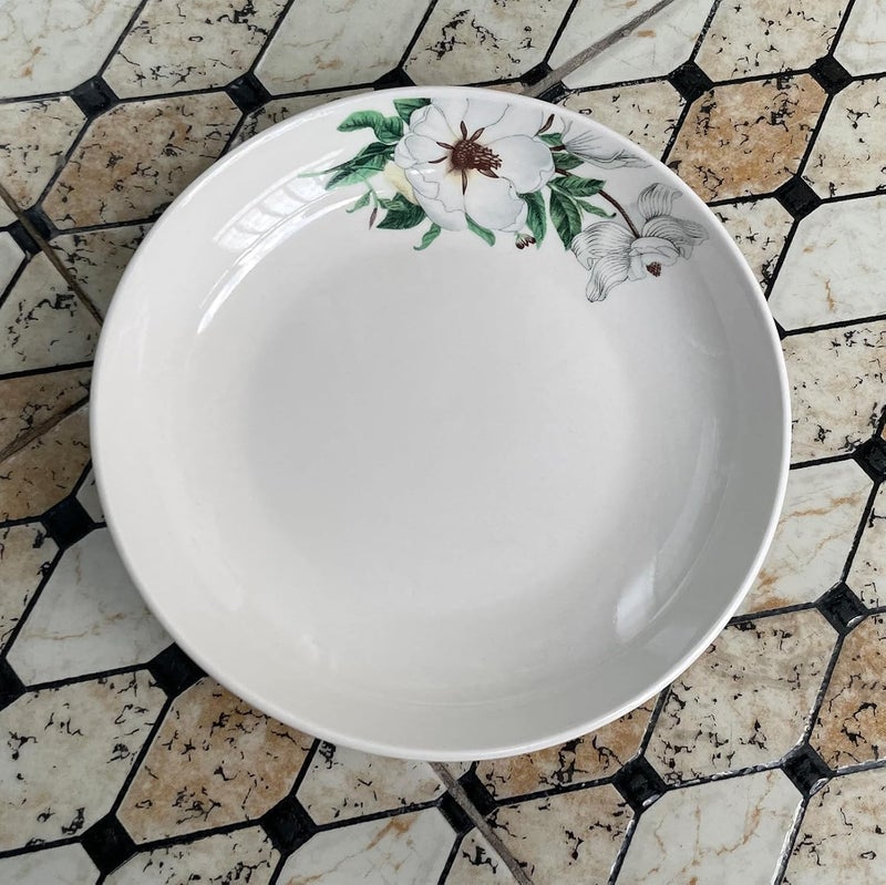 Decohomeforu 5 Pack Ceramic Plates with Lotus Pattern 712 inch Large Dessert Salad Porcelain Dinner Plates Ceramic Dessert Dishes for Steak Pasta Pizza Appetizer  Dishwasher  Microwave Safe Dinnerware  - Image 4