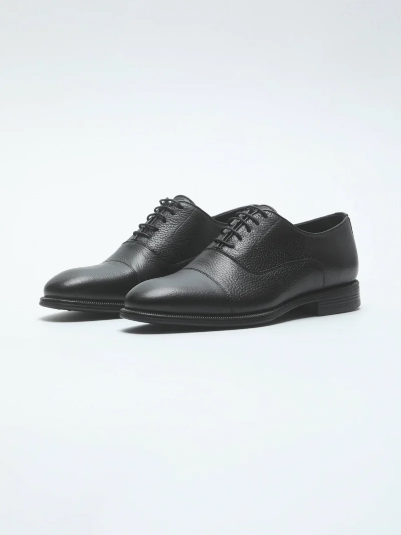كيب Black Shoes