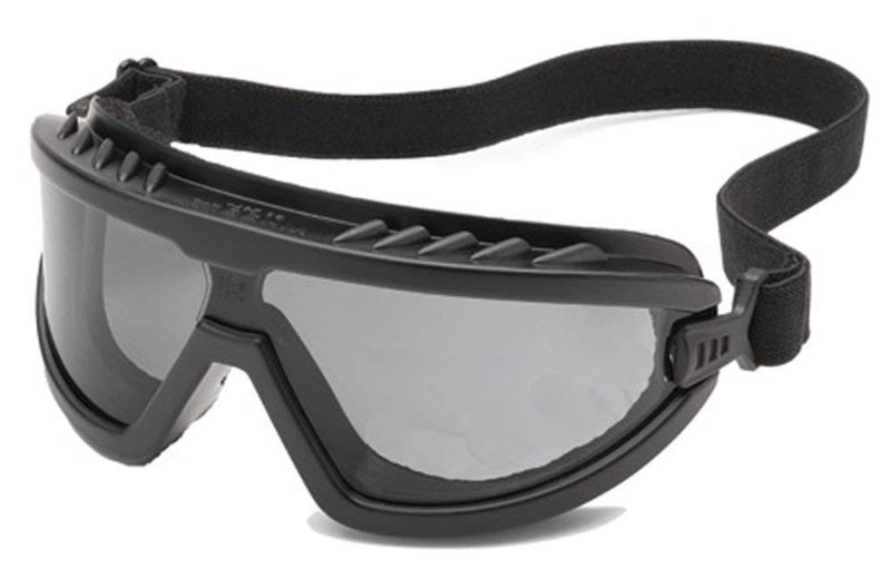 Gateway Safety نظارات أمان غيتواي 45883 ويلز الأنيقة والمريحة، عدسة رمادية، إطار أسود - Image 3