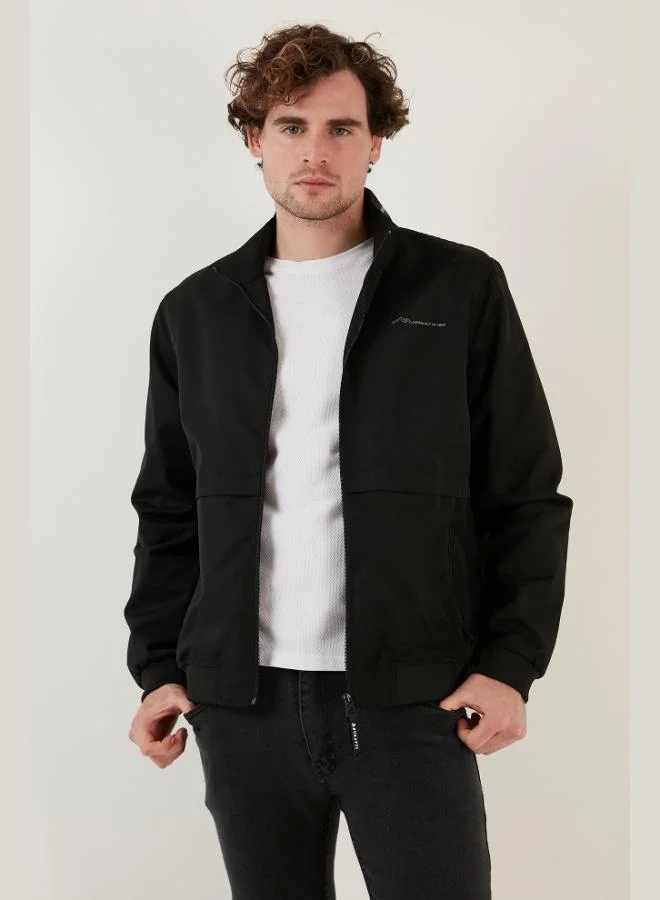 بوراتي معطف رجالي بياقة واقفة وسحاب بقصة ضيقة من بوراتي