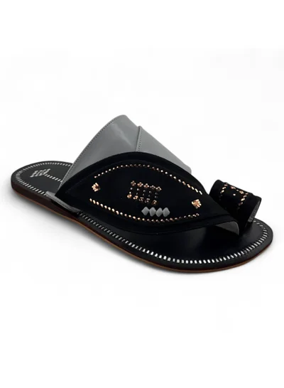 AL Fanoos Handcrafted heritage leather slippers