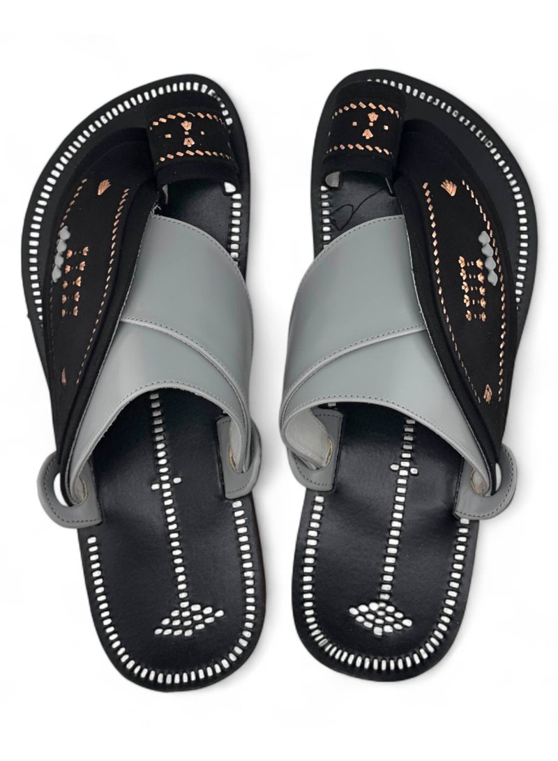 AL Fanoos Handcrafted heritage leather slippers  - Image 3