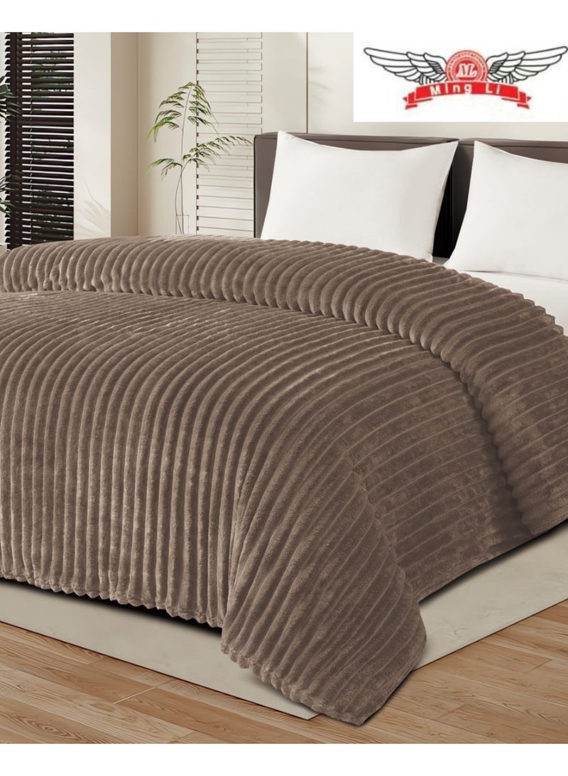 مينجلي بطانية فلانيل مخططة ناعمة ودافئة  بوزن1  كجم - بطانيه مقاس  210×170 سم متعددة الاستخدامات للسرير والكنبة وجميع الفصول - Image 2