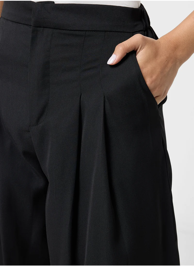 ايلا Wide Leg Pants