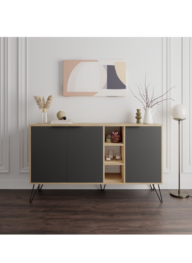 موراه خزانة جانبية عصرية بثلاثة أبواب وأرجل مرتفعة من موراه هوم كلارا كونسول - مساحة تخزين مفتوحة - خزانة تخزين لغرفة المعيشة، الصالة، غرفة الطعام، المطبخ - 35.6×83×142 سم (لون خشب البلوط/رمادي داكن) - Image 1