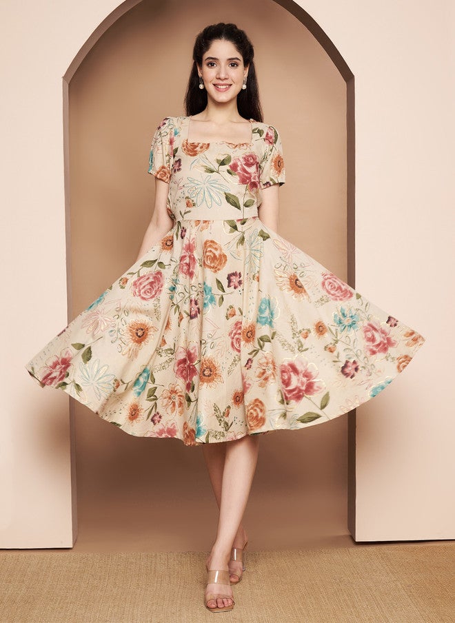 COTLAND FASHION فستان كوتلاند فاشن مزخرف بأكمام منتفخة من القطن العضوي بتصميم ضيق وواسع - Image 1