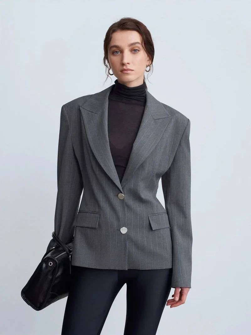 ديلفين Dilvin Fitted Crepe Blazer With Shawl Collar