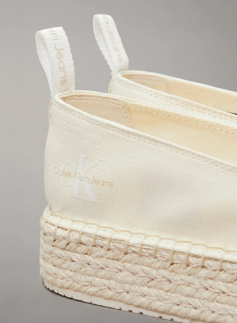 كالفن كلاين جينز حذاء أسبادريل بنعل سميك