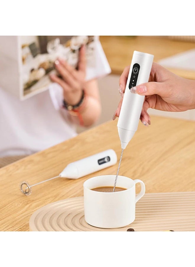 مضرب نسكافيه، الة صنع رغوة الجبن الكهربائية المحمولة باليد لاعادة الشحن بمنفذ USB مع خفاقة من الستانلس ستيل، الة خفق الكابتشينو والشوكولاتة الساخنة والميلك شيك و  لخفق البيض- 012-ميني-اللون عشوائي - Image 3