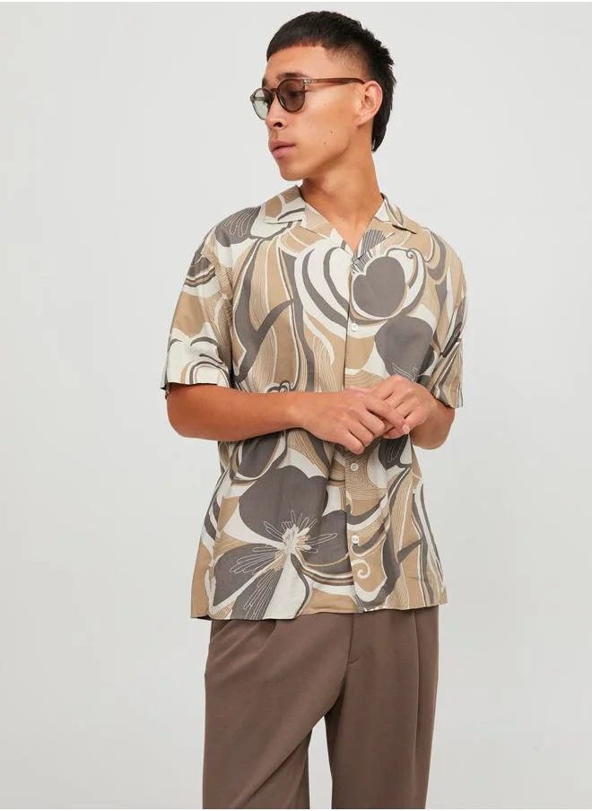 جاك اند جونز Relaxed Fit Shirt with Short Sleeves