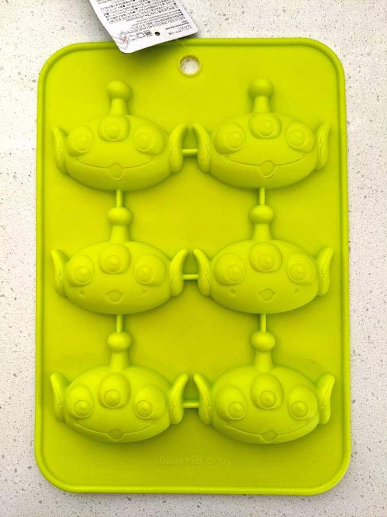 Daiso Daiso Silicone Petite Cake Mold Toy Story aliens