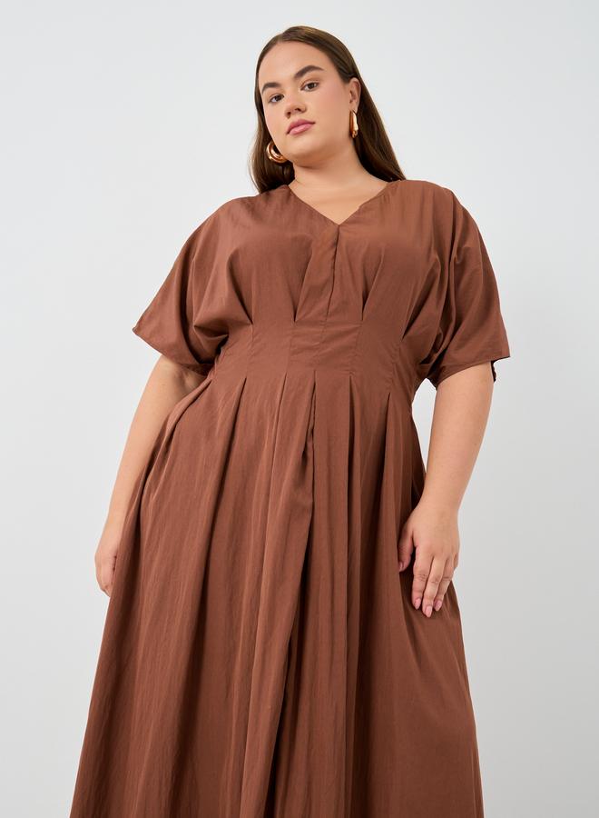 Styli Pleated Brown Midi Dress  - Image 3
