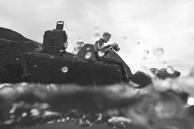 Vanguard Supreme 53D Waterproof Case for Camera Gear - Image 4