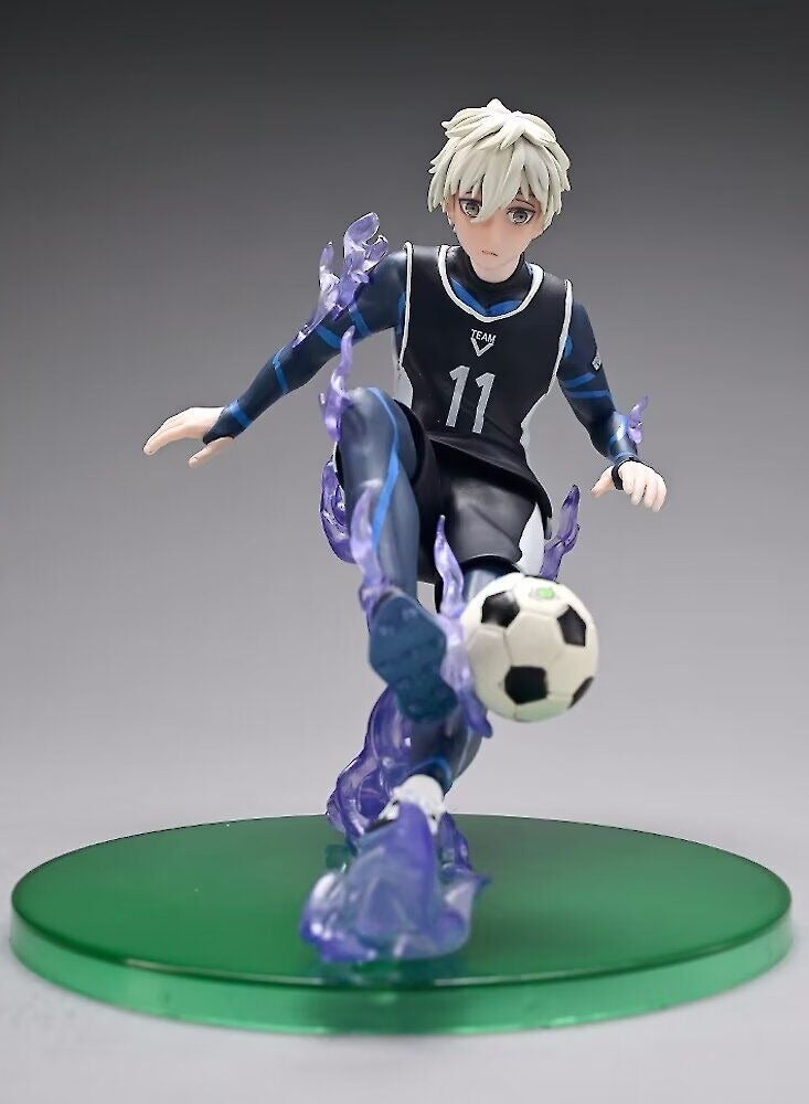 Blue Lock Shirogane Ryo 11 Anime Figure Model — 18cm High with Special Effects Scene, Ideal for Wholesale and Collecting  - Image 2